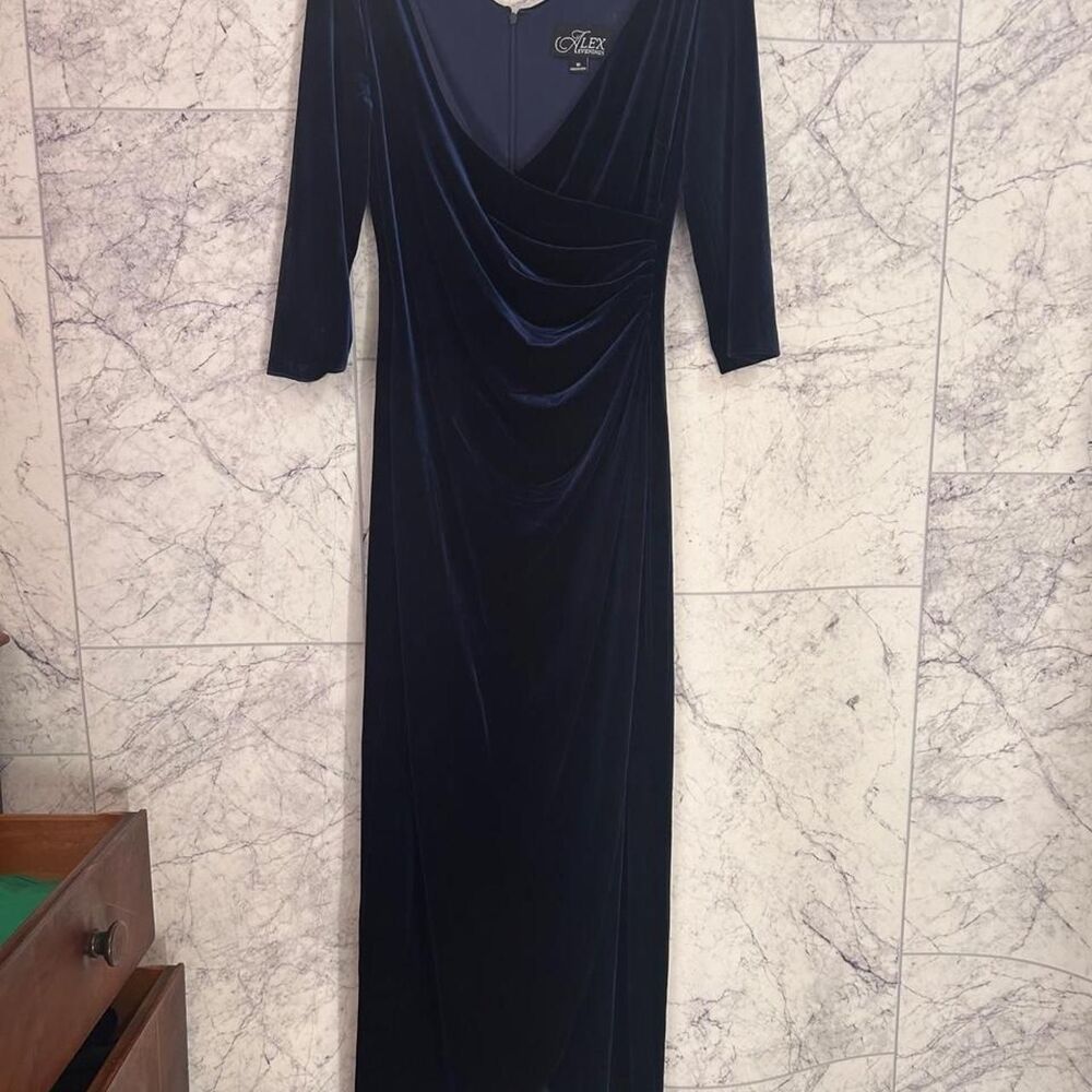 Alex-evenings Women's Navy and Blue Dress